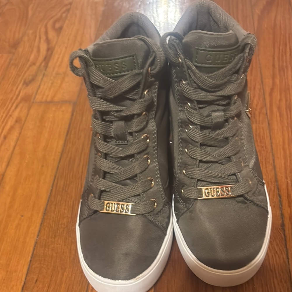 GUESS Women's Dark Green High-Top Sneakers